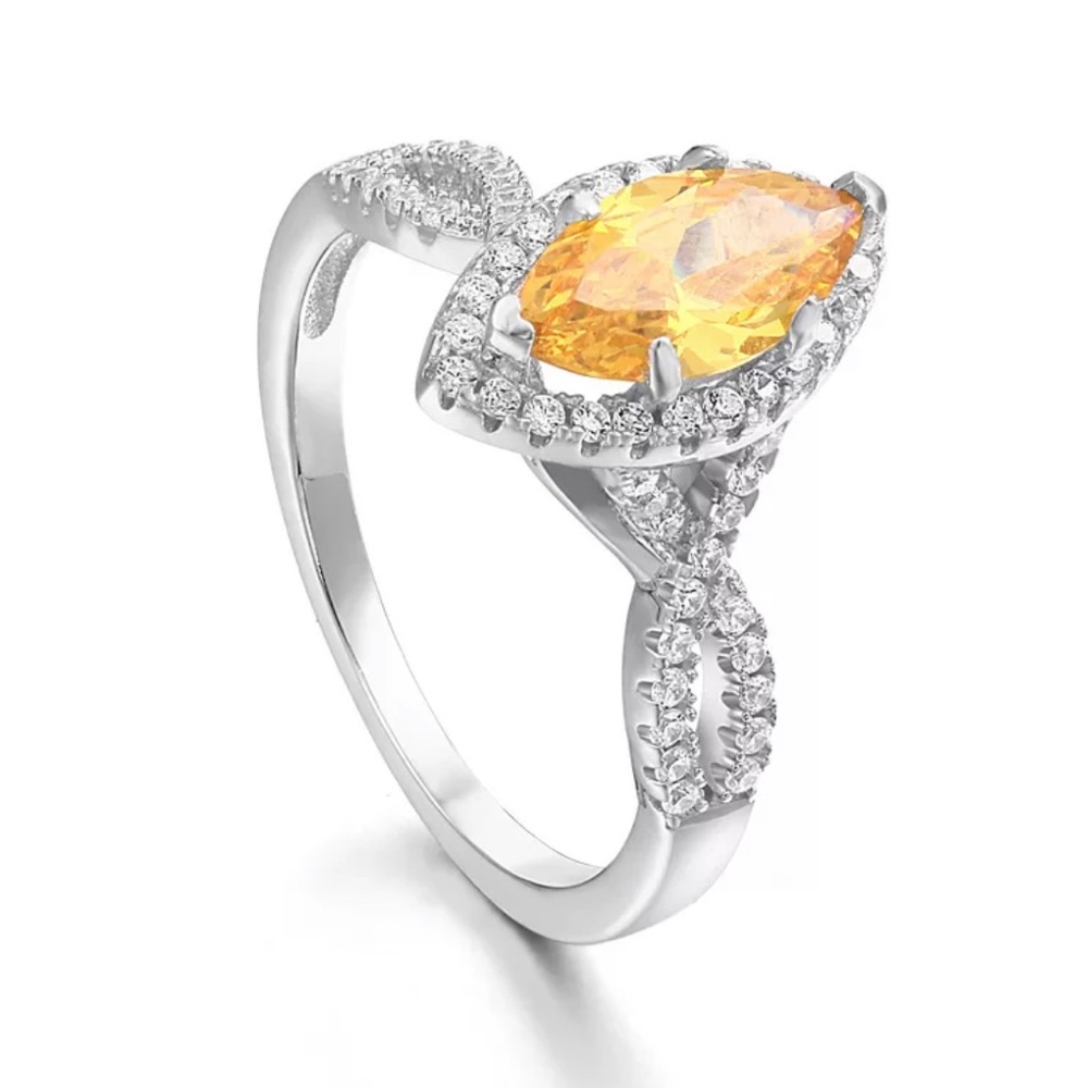 ✨Gorgeous Marquise Ring✨18K White Gold✨ - Picture 2 of 5